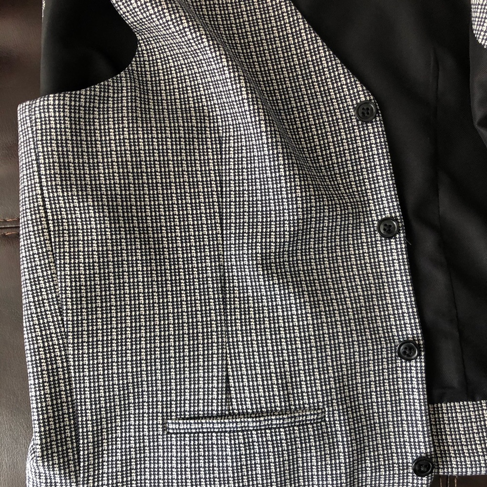Darkgrey Vest for men. New from ZAra. Size USA L,